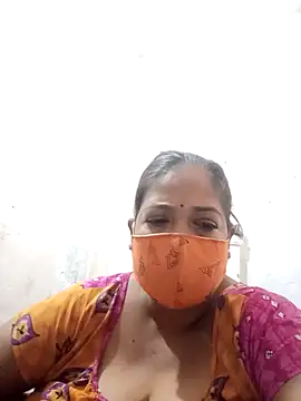 Snapshot of Hotty-rumi chatting on 02.07.25 Hotty-rumi online show from 02.07.25