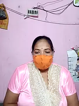 Snapshot of Hotty-rumi chatting on 02.08.25 Hotty-rumi online show from 02.08.25