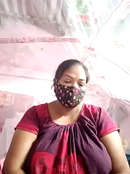 Snapshot of Hotty-rumi chatting on 02.10.25 Hotty-rumi online show from 02.10.25