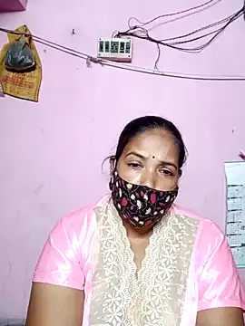 Snapshot of Hotty-rumi chatting on 02.10.25 Hotty-rumi online show from 02.10.25