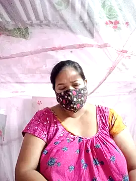 Snapshot of Hotty-rumi chatting on 02.11.25 Hotty-rumi online show from 02.11.25