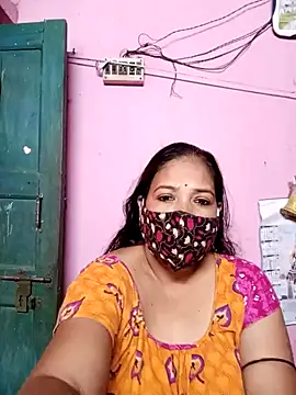 Snapshot of Hotty-rumi chatting on 02.13.25 Hotty-rumi online show from 02.13.25