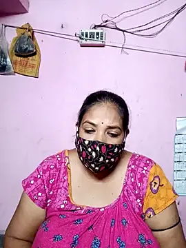 Snapshot of Hotty-rumi chatting on 02.13.25 Hotty-rumi online show from 02.13.25