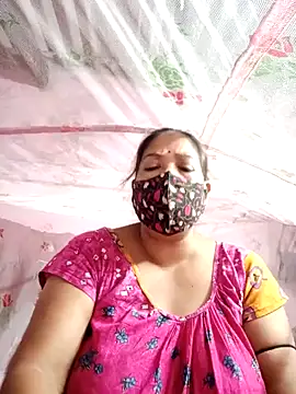 Snapshot of Hotty-rumi chatting on 02.14.25 Hotty-rumi online show from 02.14.25