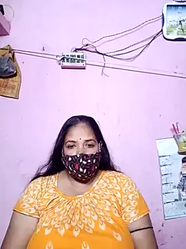 Snapshot of Hotty-rumi chatting on 02.14.25 Hotty-rumi online show from 02.14.25