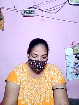 Snapshot of Hotty-rumi chatting on 02.14.25 Hotty-rumi online show from 02.14.25