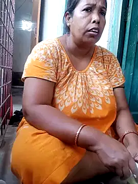 Snapshot of Hotty-rumi chatting on 02.17.25 Hotty-rumi online show from 02.17.25