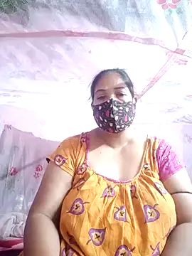 Snapshot of Hotty-rumi chatting on 02.18.25 Hotty-rumi online show from 02.18.25