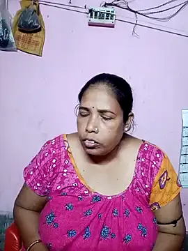 Snapshot of Hotty-rumi chatting on 02.19.25 Hotty-rumi online show from 02.19.25