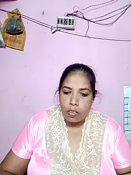 Snapshot of Hotty-rumi chatting on 02.28.25 Hotty-rumi online show from 02.28.25