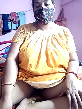 Snapshot of Hotty-rumi chatting on 03.18.25 Hotty-rumi online show from 03.18.25