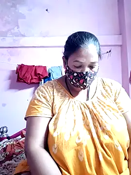 Snapshot of Hotty-rumi chatting on 03.20.25 Hotty-rumi online show from 03.20.25