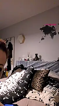 Snapshot of IsabellaLuiXXX chatting on 07.25.26 IsabellaLuiXXX online show from 07.25.26