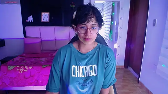 Snapshot of Lili_Gomez_ chatting on 01.10.26 Lili Gomez online show from 01.10.26