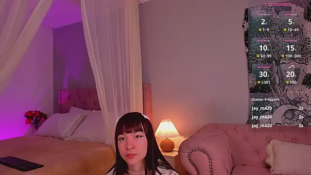 Lia Sweett  online show from 03.11.25