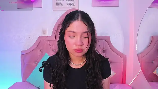 amandalee01 online show from 09.13.25