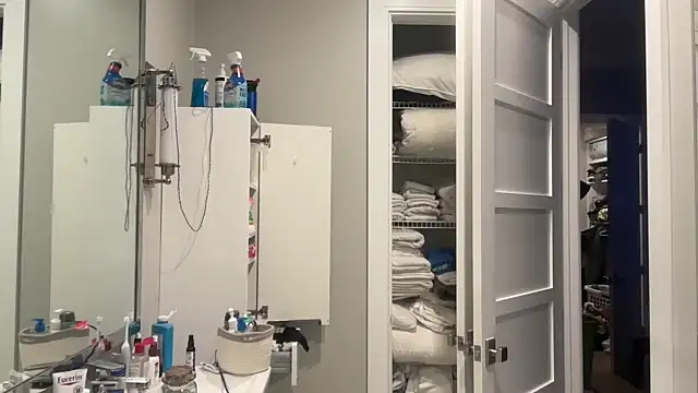 Snapshot of 69woodinson chatting on 12.21.25 69woodinson online show from 12.21.25