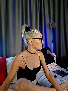 Milforja online show from 02.10.26