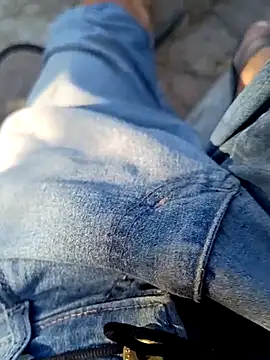 Snapshot of paubabando_ chatting on 02.21.25 paubabando online show from 02.21.25