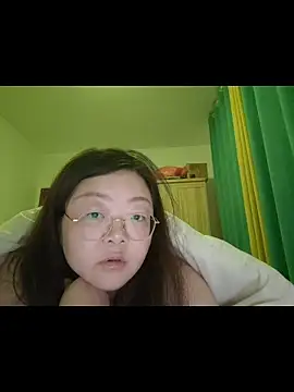 Weiwei5200 online show from 11.17.25