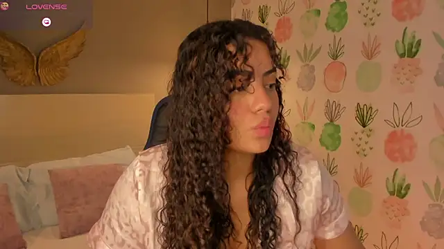 Snapshot of yaya23x chatting on 02.04.26 yaya23x online show from 02.04.26