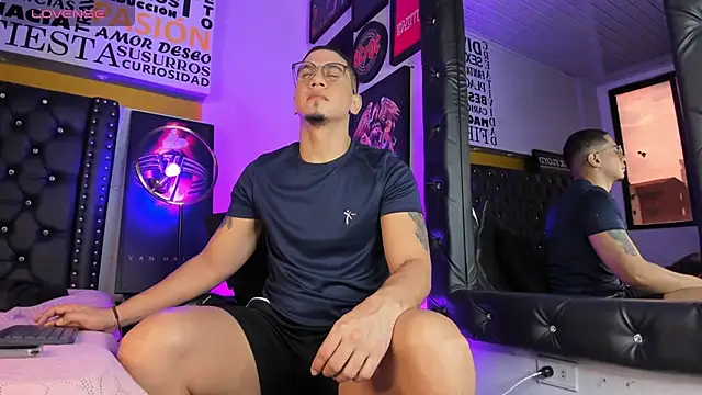 JoshMillerr  online show from 08.05.26