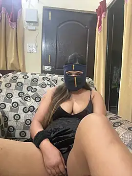 HoneyBearCpl online show from 02.22.25