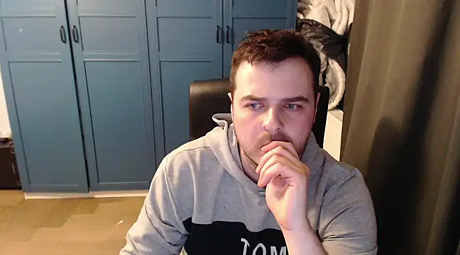 CuteMan33 online show from 03.05.25