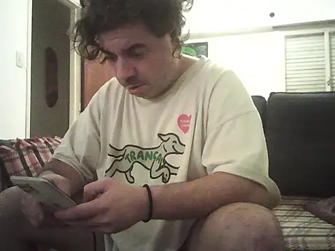 Snapshot of CCComandante chatting on 05.08.26 CCComandante online show from 05.08.26