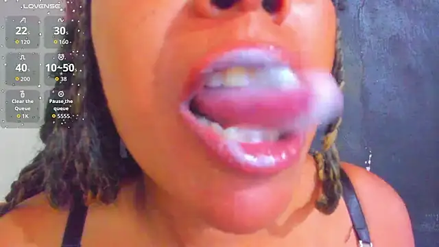 Snapshot of KamariaFyre chatting on 11.03.25 KamariaFyre online show from 11.03.25