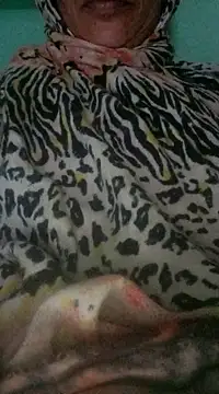 Snapshot of RupaSharma chatting on 12.23.24 RupaSharma online show from 12.23.24