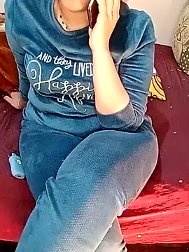 ShadiaStar online show from 03.14.25