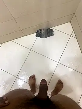 Lahcene online show from 10.13.25