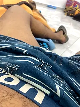 Lahcene online show from 11.05.25