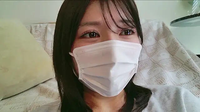 Snapshot of Runarunapi chatting on 11.22.25 Runarunapi online show from 11.22.25