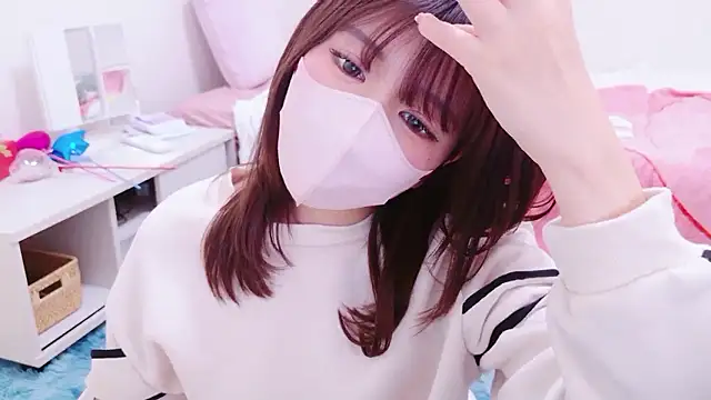 Snapshot of Runarunapi chatting on 12.17.25 Runarunapi online show from 12.17.25