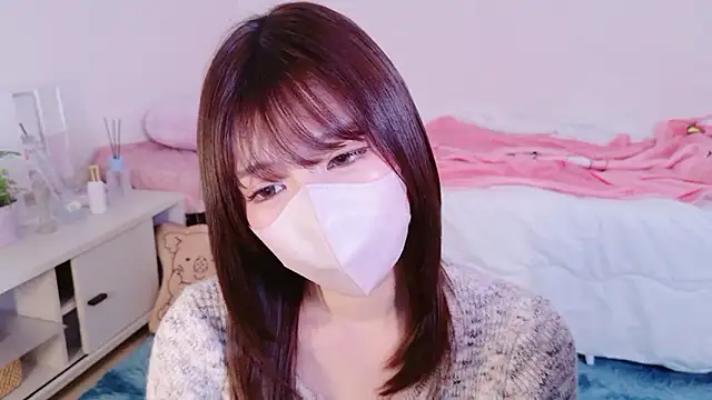 Snapshot of Runarunapi chatting on 12.20.25 Runarunapi online show from 12.20.25