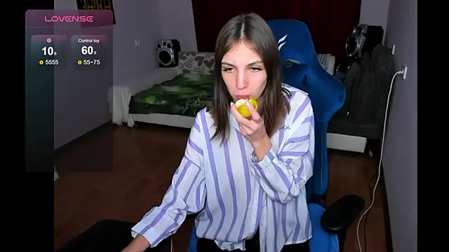 Venera66615 online show from 12.29.24