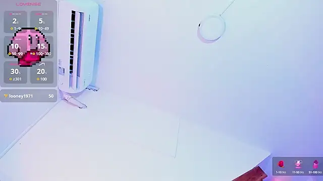 Snapshot of _sowy_venus_ chatting on 02.04.25 sowy venus online show from 02.04.25