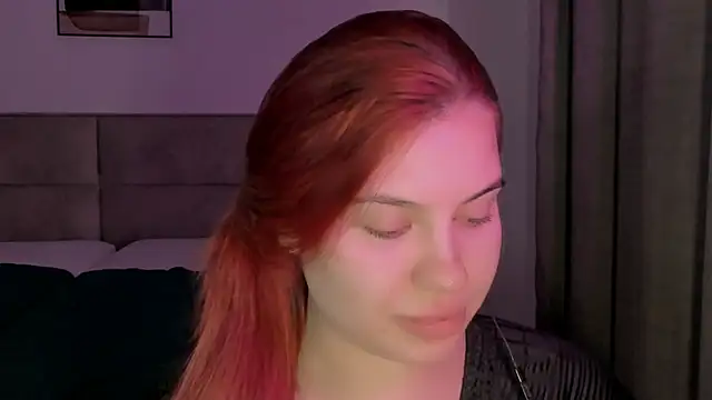 Snapshot of evaharve chatting on 05.30.26 evaharve online show from 05.30.26