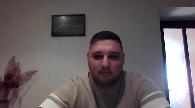 Snapshot of _revianzip1 chatting on 12.23.24  revianzip1 online show from 12.23.24