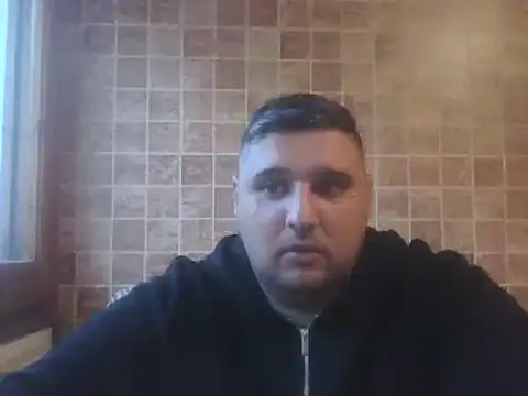 Snapshot of _revianzip1 chatting on 12.24.24  revianzip1 online show from 12.24.24