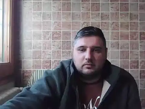 Snapshot of _revianzip1 chatting on 01.01.25  revianzip1 online show from 01.01.25