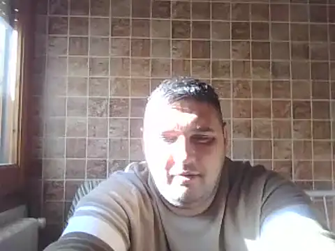 Snapshot of _revianzip1 chatting on 01.12.25  revianzip1 online show from 01.12.25