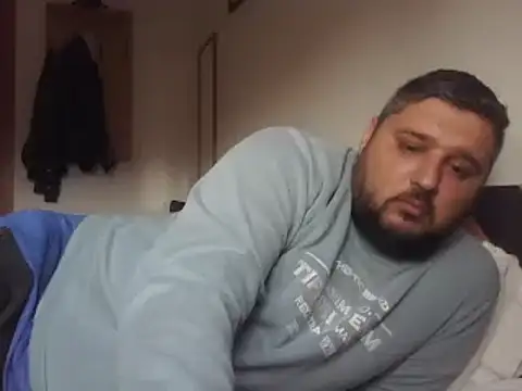 Snapshot of _revianzip1 chatting on 02.10.25  revianzip1 online show from 02.10.25