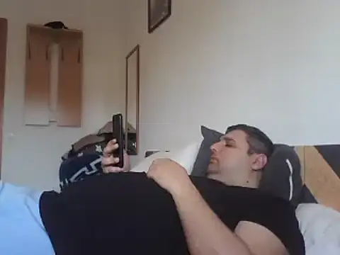 Snapshot of _revianzip1 chatting on 02.14.25  revianzip1 online show from 02.14.25