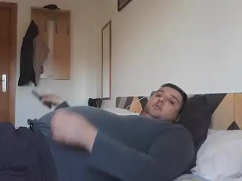 Snapshot of _revianzip1 chatting on 02.16.25  revianzip1 online show from 02.16.25