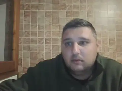 Snapshot of _revianzip1 chatting on 03.18.25  revianzip1 online show from 03.18.25