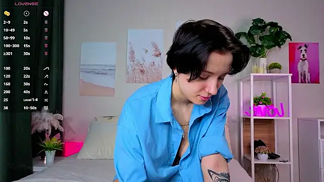 Snapshot of ElvaHilby chatting on 03.04.26 ElvaHilby online show from 03.04.26