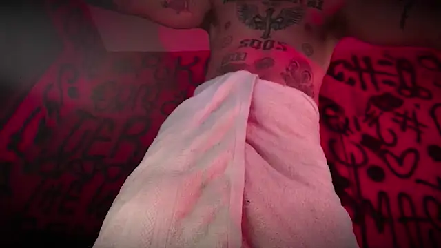 Snapshot of Junihn0 chatting on 02.08.25 Junihn0 online show from 02.08.25